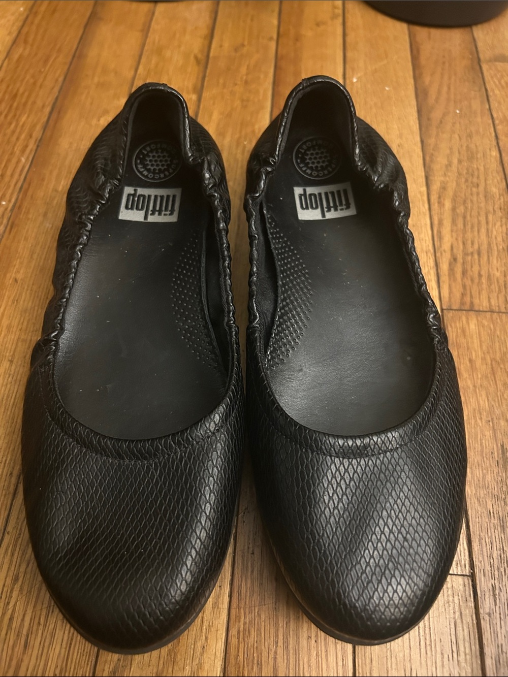 Woman’s 8 Fitflop Textured Black Slip-On Shoes